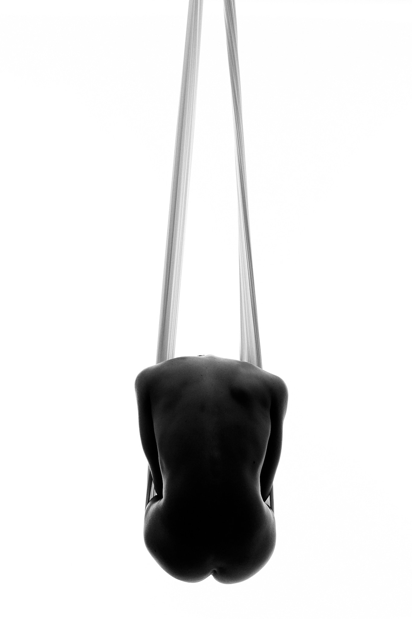 Kristian Dill Photographe Body Nu Tissu Aerien Dos
