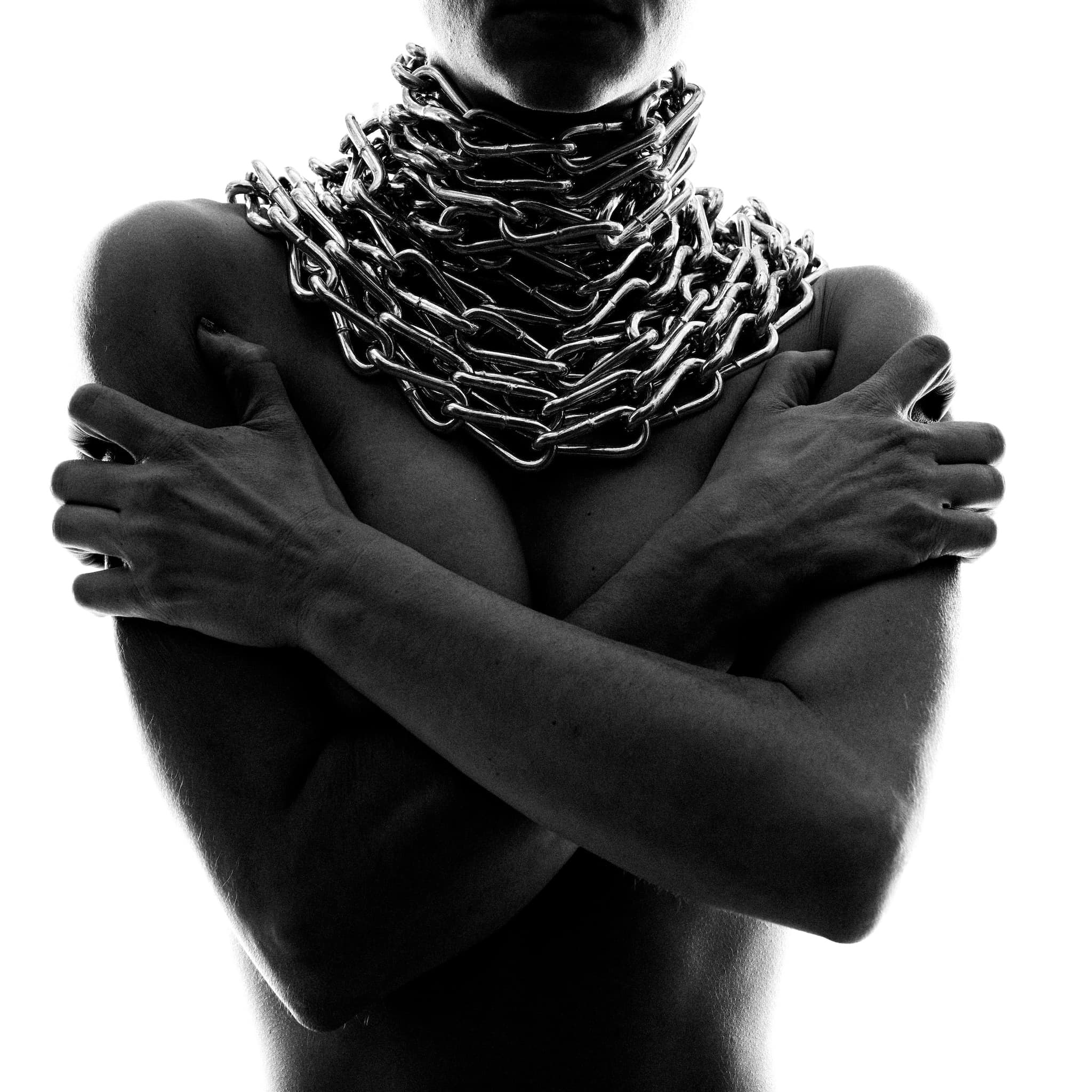 Kristian Dill Photographe Body Nu Chaine Buste