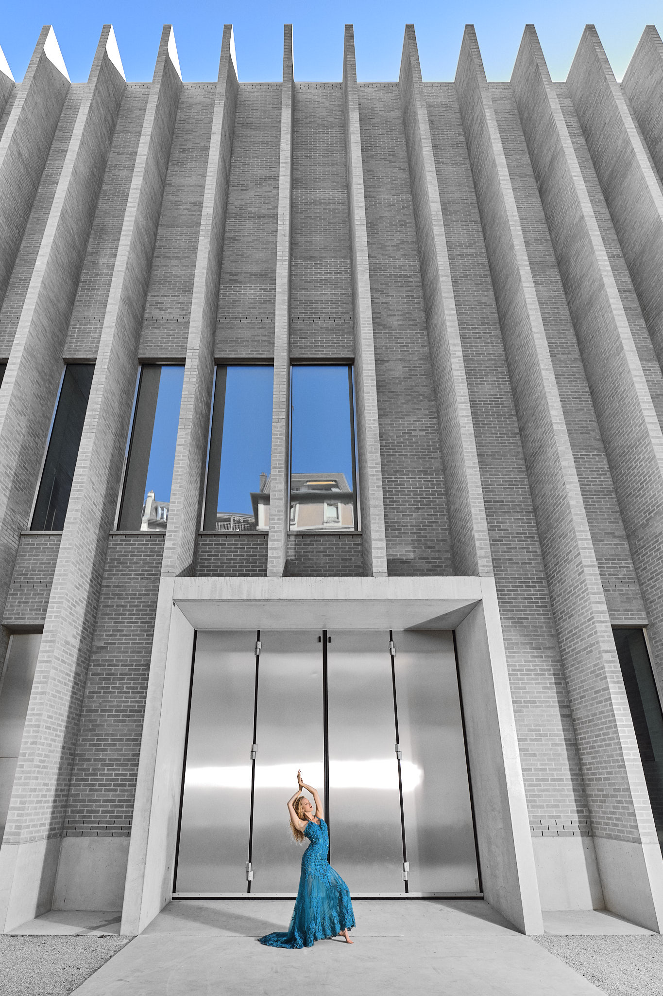 Kristian Dill Photographe Fashion Mode Architecture Lausanne Suisse Plateforme10 Bleu Gris