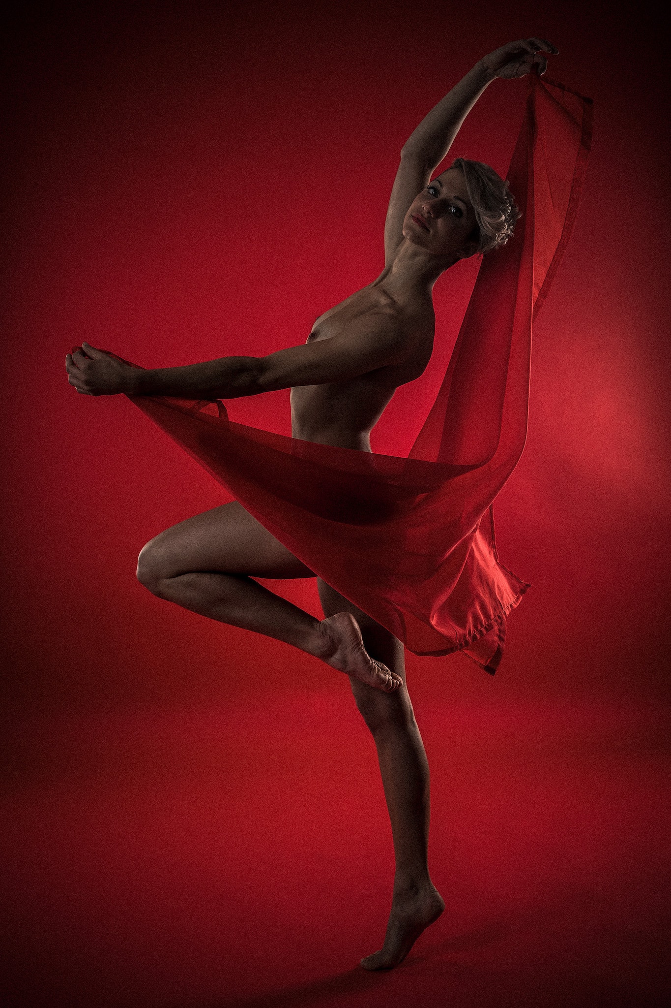 Kristian Dill Photographe Projet RedSquare Nu Tissu Rouge 20150406